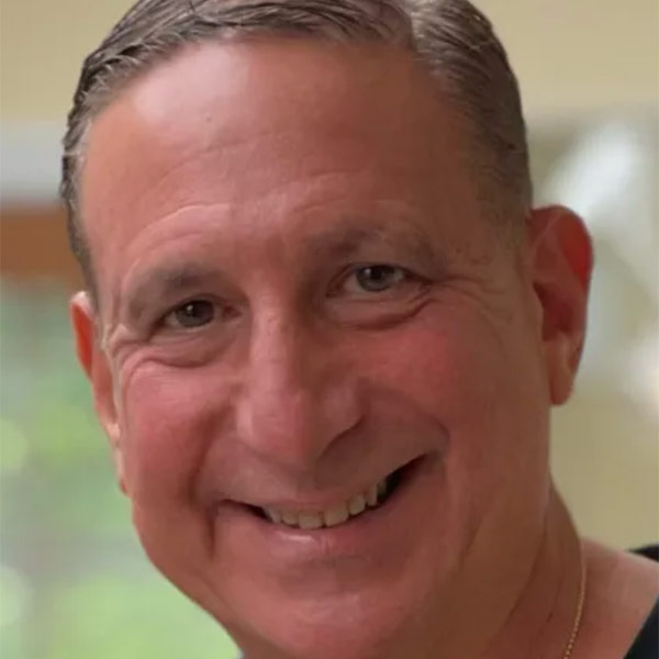 Dr. D’Avanzo offers cosmetic dentistry & restorative dental at Jeffrey A Stratford‑Jones DDS